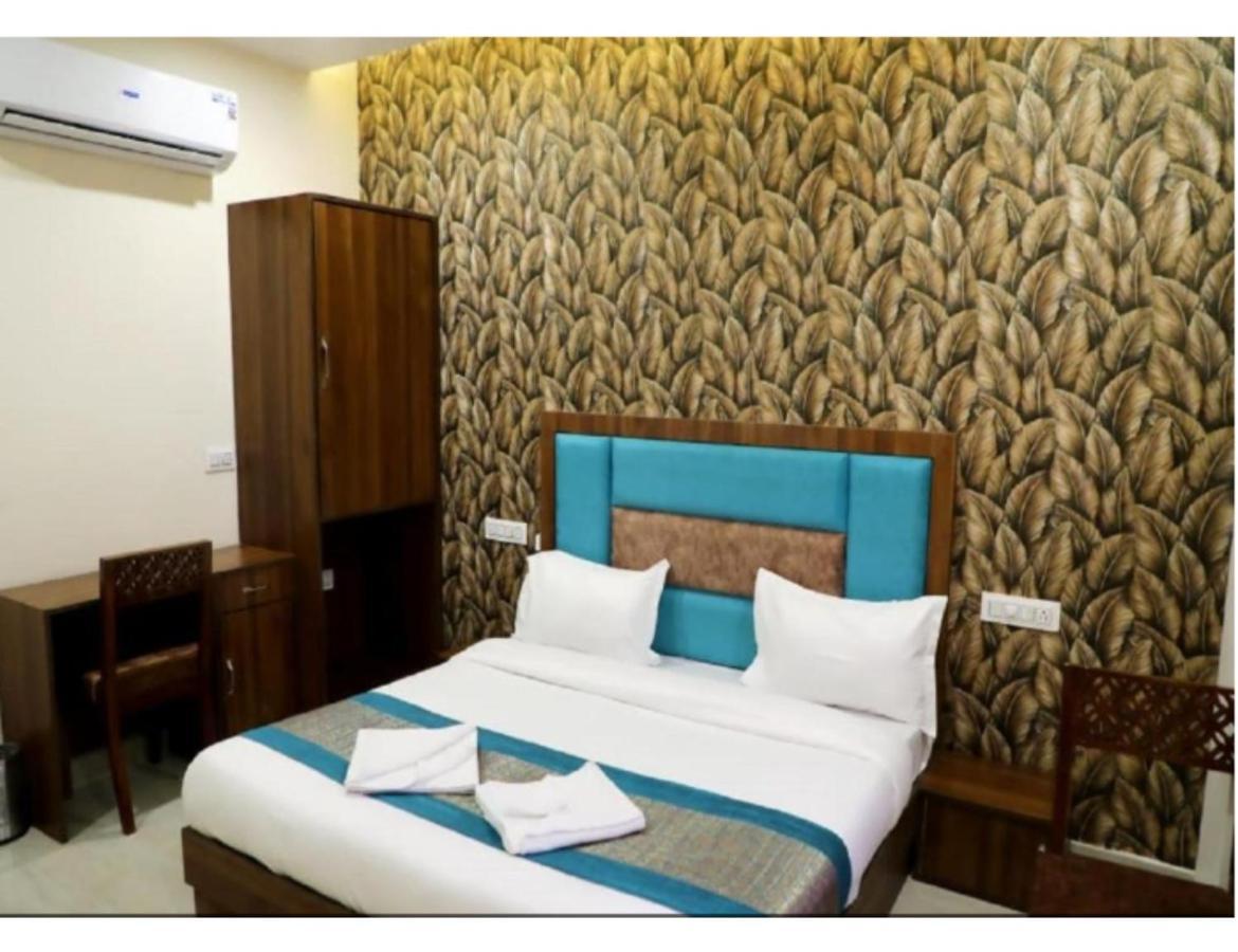 Hotel Royal Villa 2, Αμριτσάρ Εξωτερικό φωτογραφία